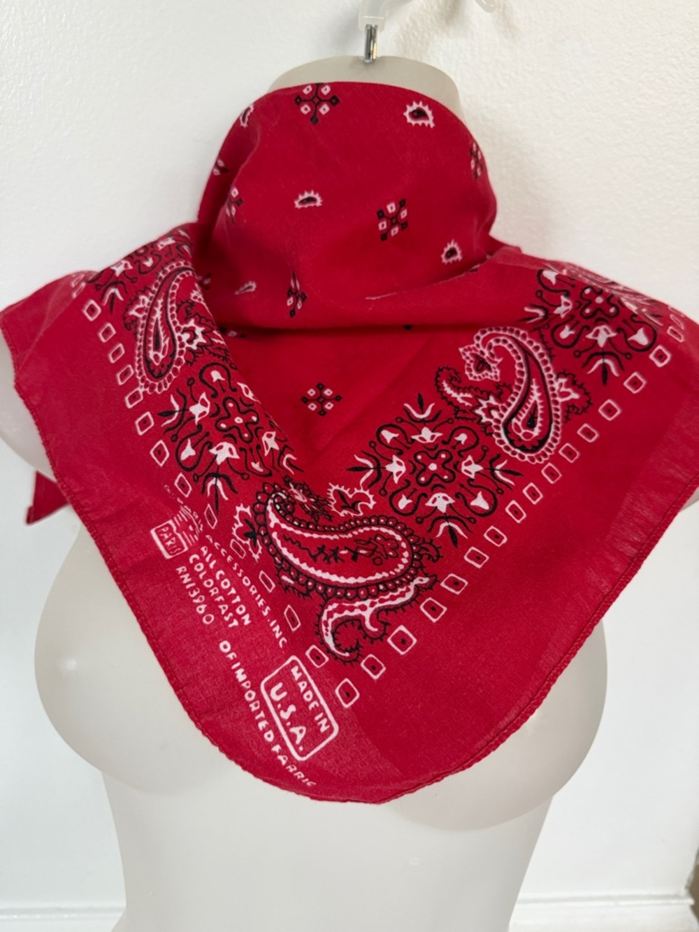 Vintage Paris Accessories Red Paisley Bandana - Made in USA - RN13960 Unisex